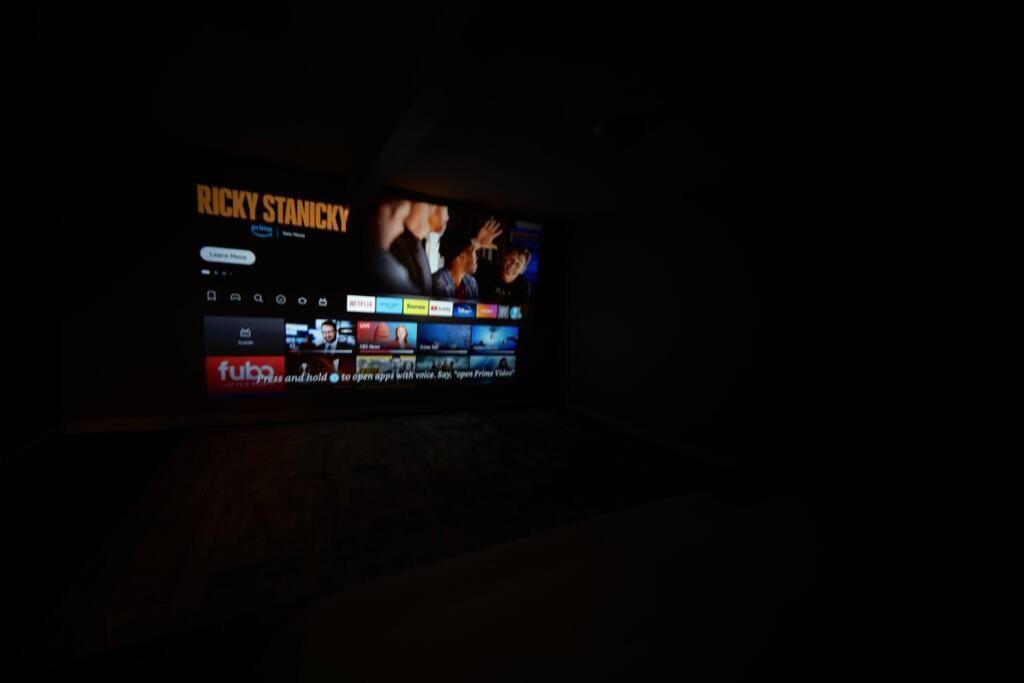 Brand New Cozy Modern Bungalow W/Hot Tub+Movieroom 7 Min From Uptown 夏洛特 外观 照片
