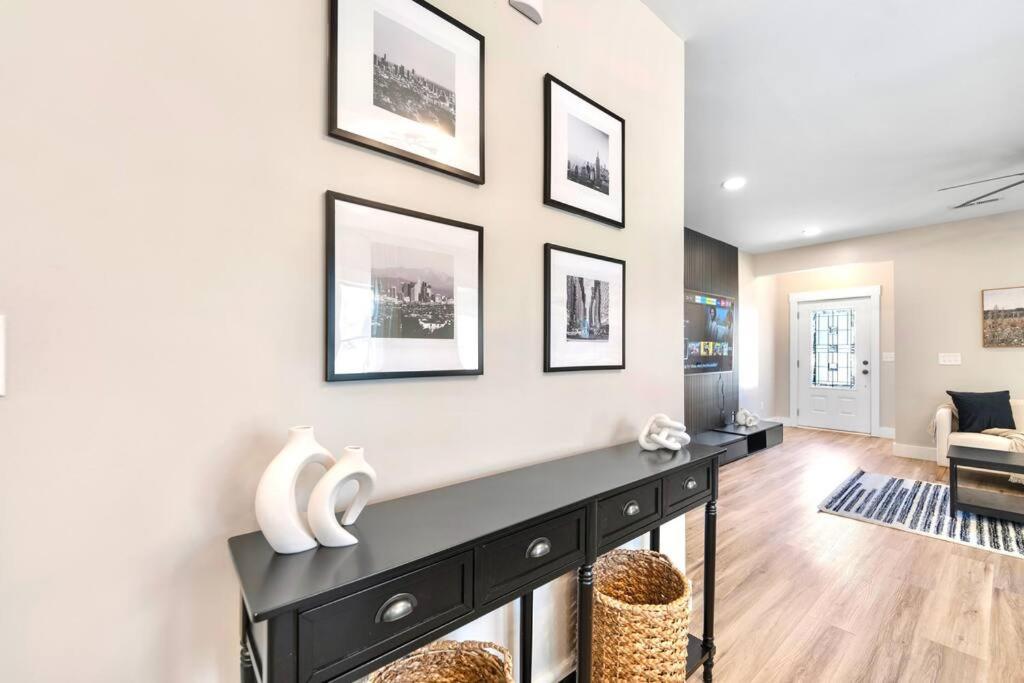 Brand New Cozy Modern Bungalow W/Hot Tub+Movieroom 7 Min From Uptown 夏洛特 外观 照片
