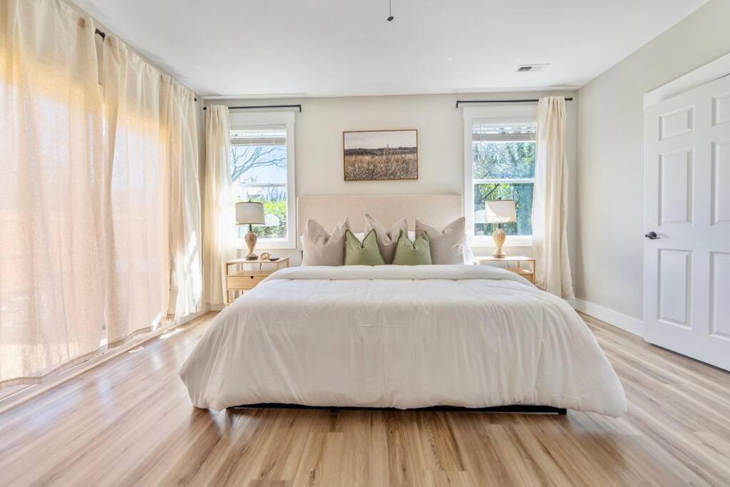 Brand New Cozy Modern Bungalow W/Hot Tub+Movieroom 7 Min From Uptown 夏洛特 外观 照片