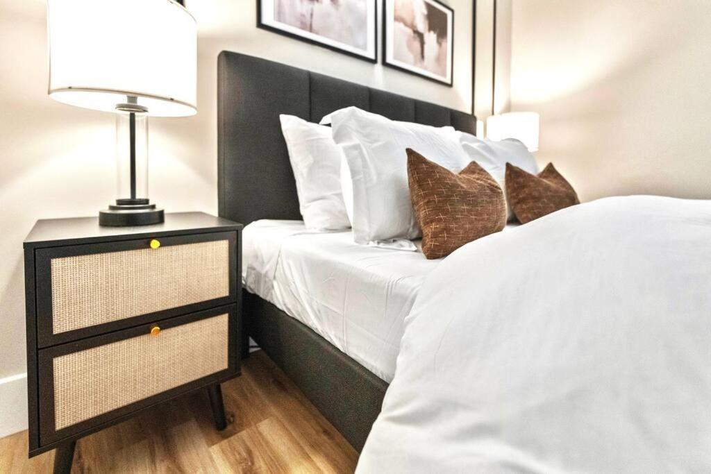 Brand New Cozy Modern Bungalow W/Hot Tub+Movieroom 7 Min From Uptown 夏洛特 外观 照片