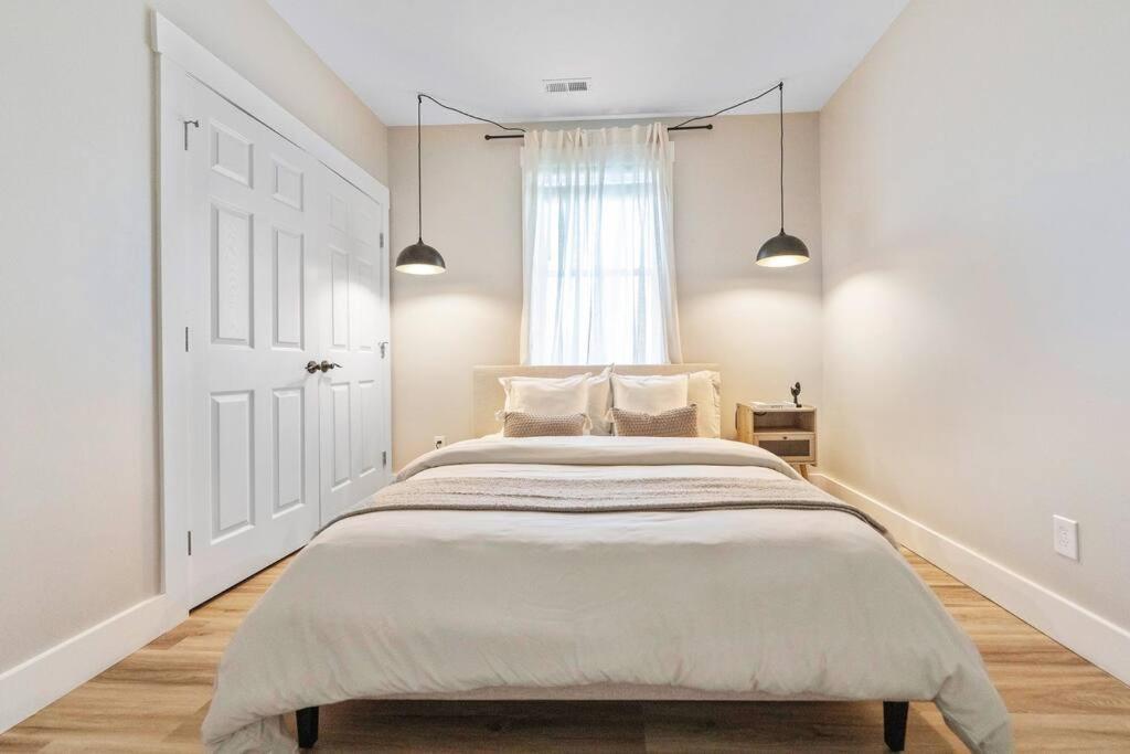Brand New Cozy Modern Bungalow W/Hot Tub+Movieroom 7 Min From Uptown 夏洛特 外观 照片